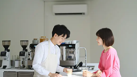 แอร์โซล่าเซลล์-ร้านคาเฟ่ประหยัดไฟ